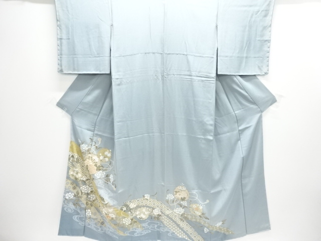 雪輪に花模様刺繍一つ紋色留袖